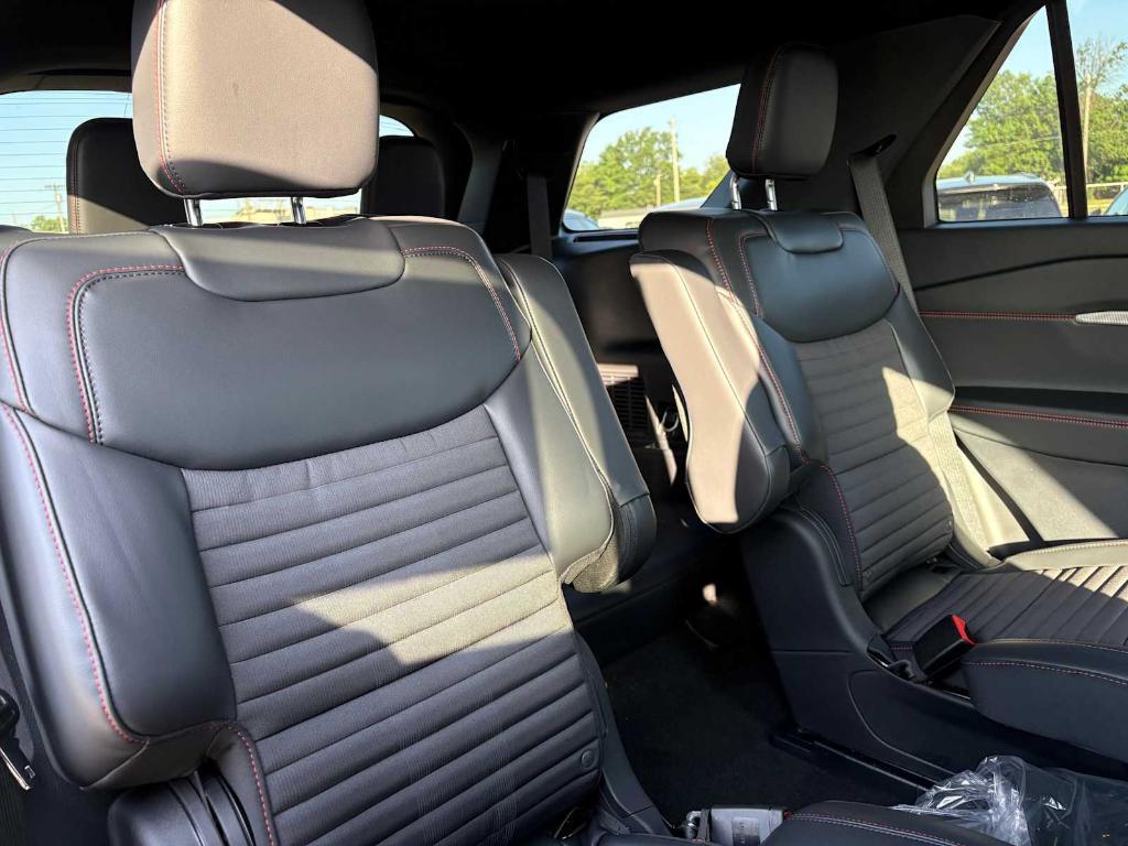 new 2025 Ford Explorer car, priced at $46,165