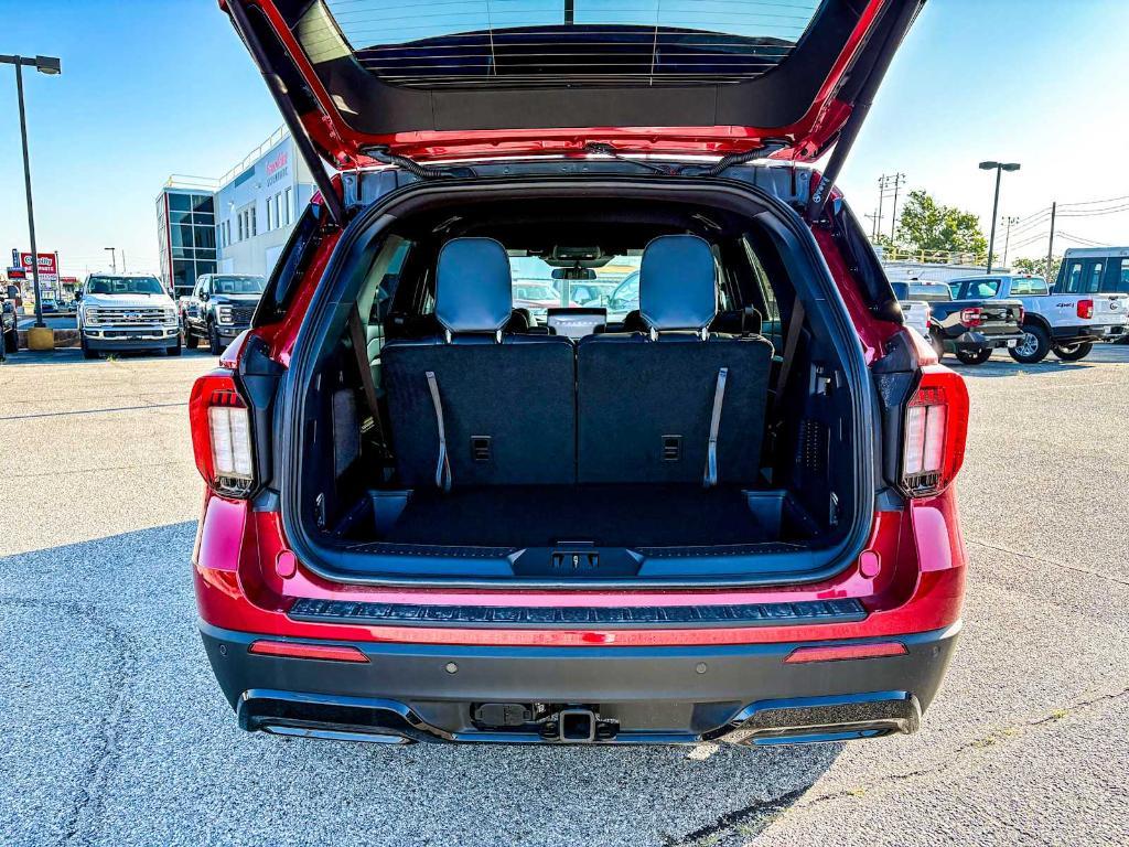 new 2025 Ford Explorer car, priced at $46,165