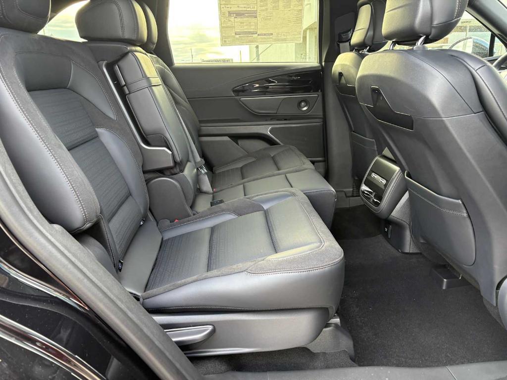 new 2025 Lincoln Nautilus car, priced at $60,190
