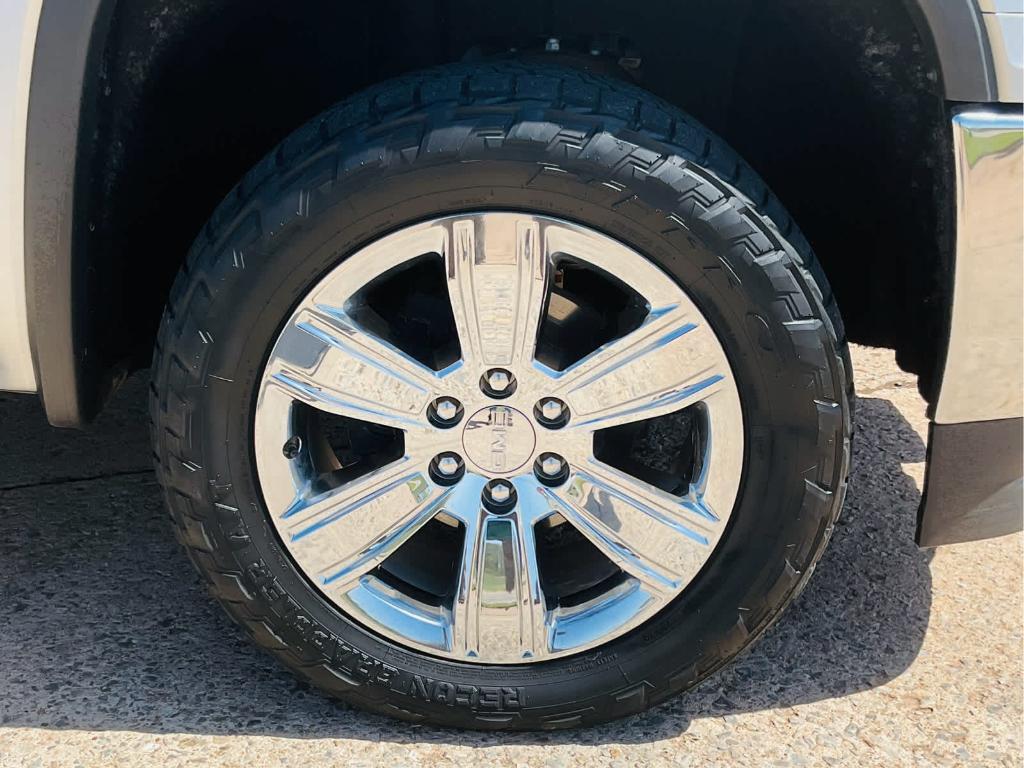 used 2018 GMC Sierra 1500 car, priced at $31,495