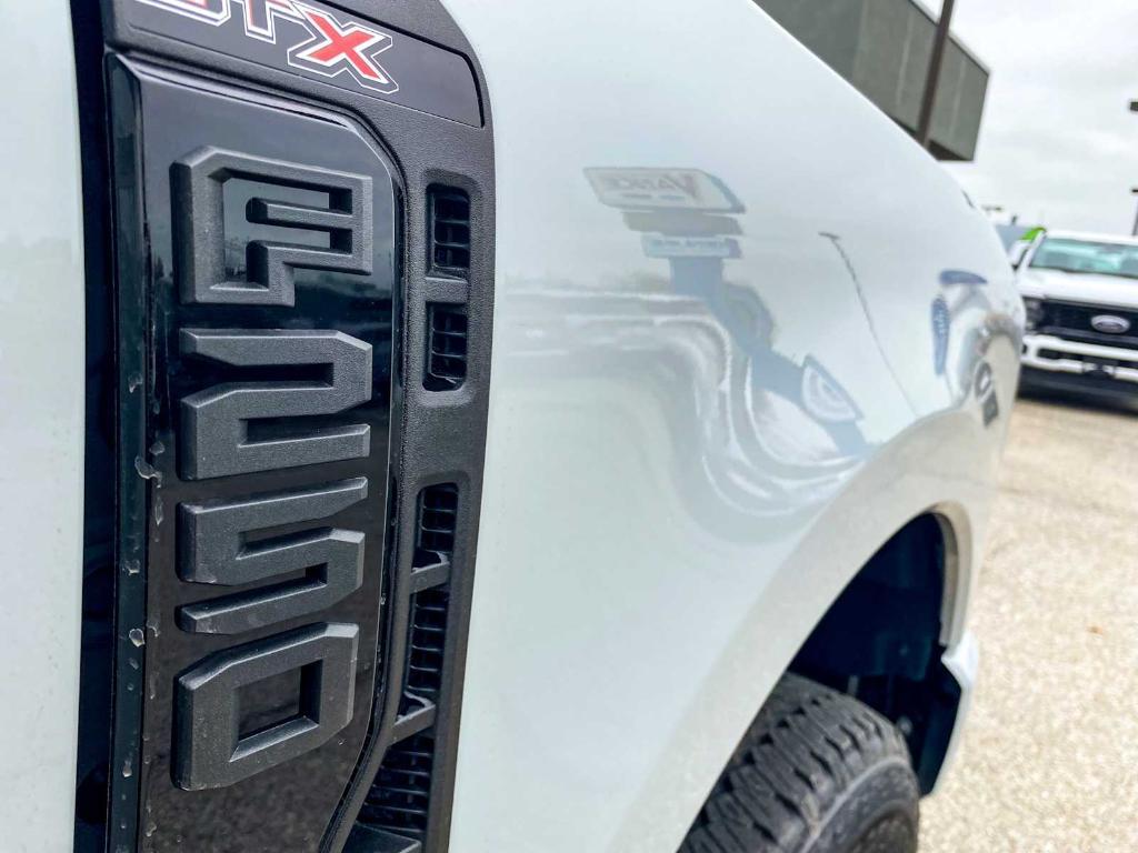 new 2025 Ford F-250 car, priced at $64,670