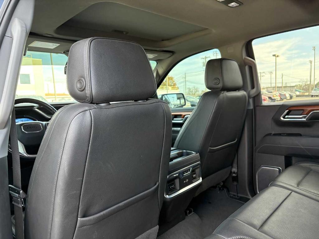 used 2022 GMC Sierra 1500 car, priced at $41,700