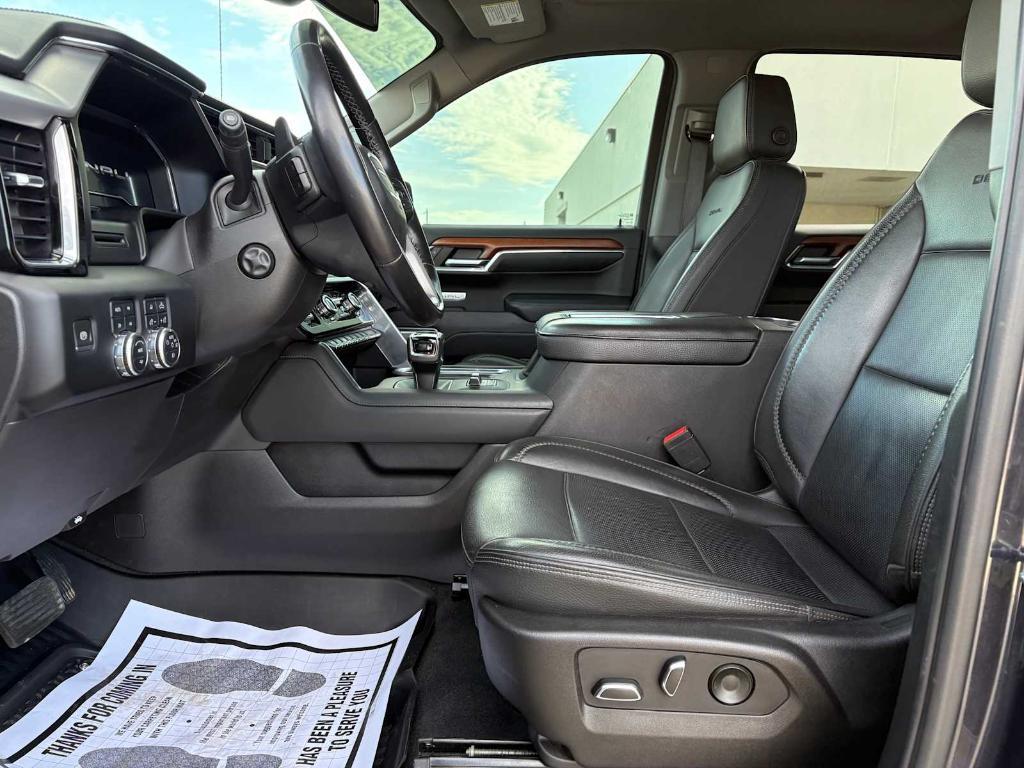 used 2022 GMC Sierra 1500 car, priced at $41,700