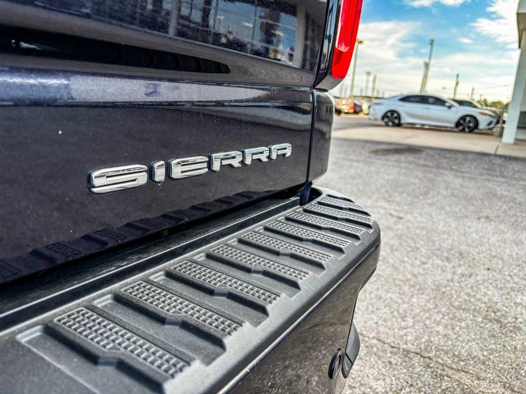 used 2022 GMC Sierra 1500 car, priced at $41,700