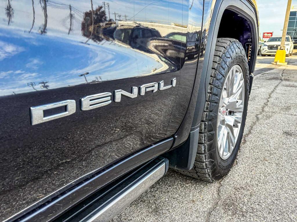 used 2022 GMC Sierra 1500 car, priced at $41,700