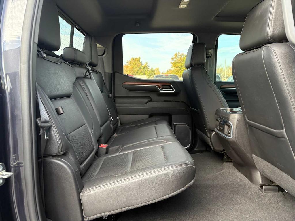 used 2022 GMC Sierra 1500 car, priced at $41,700