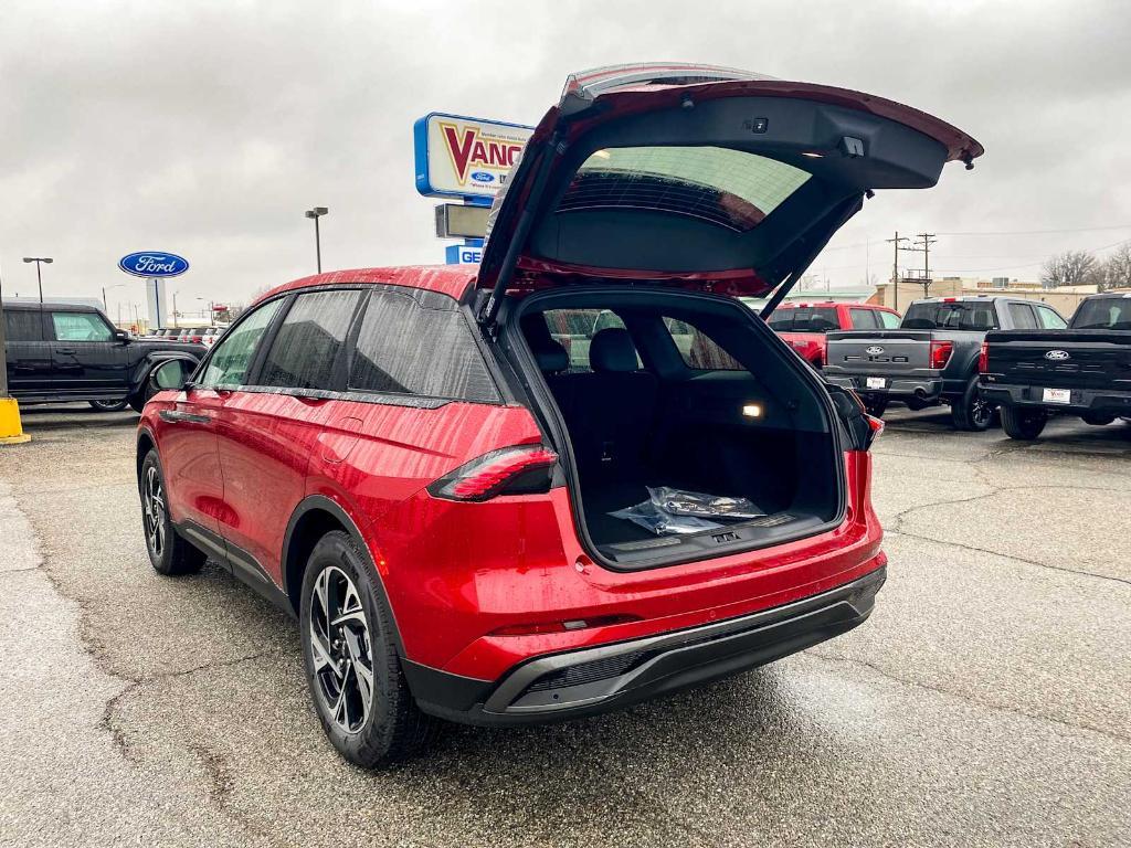 new 2025 Lincoln Nautilus car, priced at $56,926