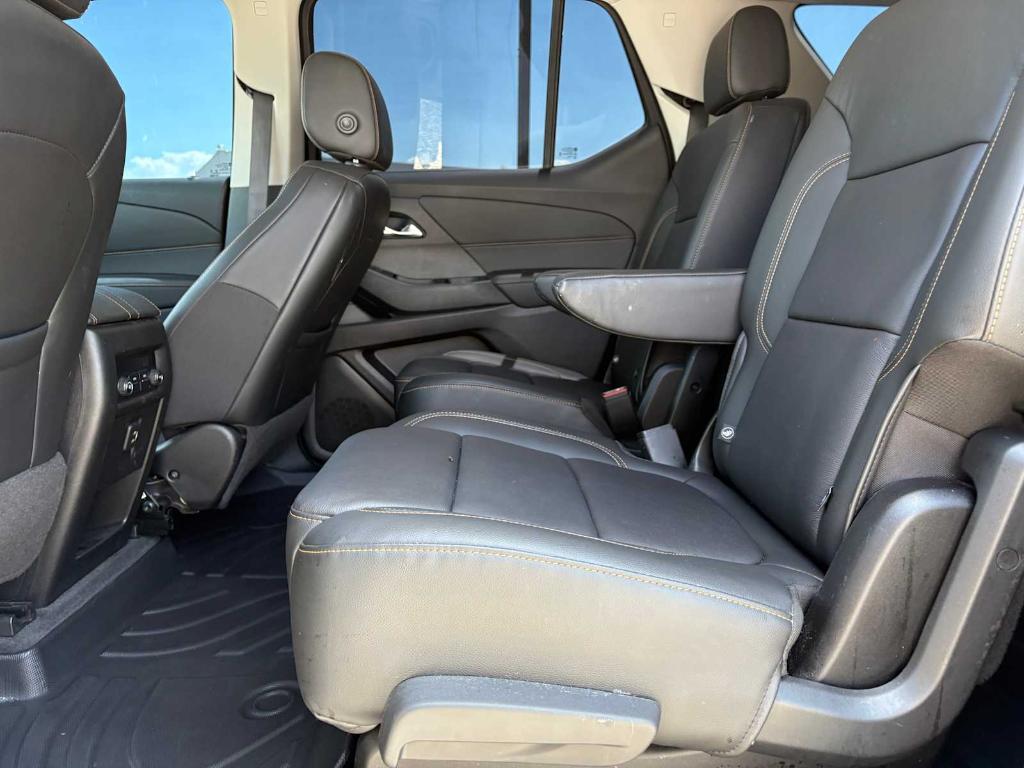 used 2019 Chevrolet Traverse car, priced at $23,938