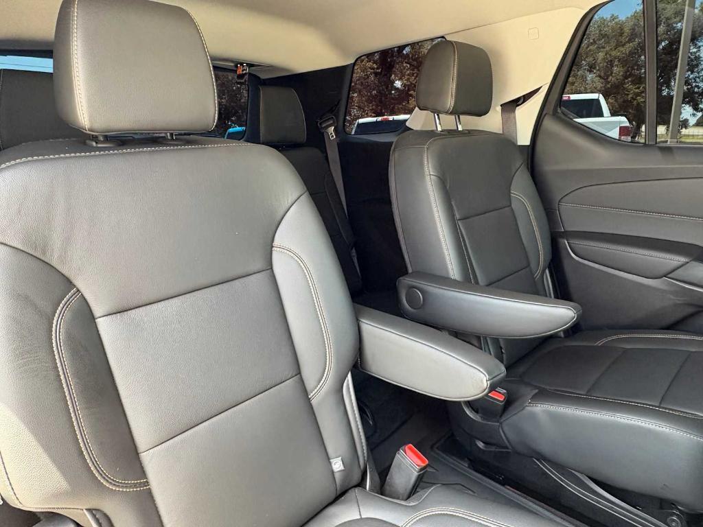 used 2019 Chevrolet Traverse car, priced at $23,938