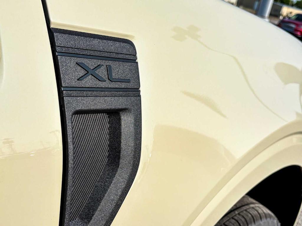 new 2025 Ford Maverick car, priced at $30,235
