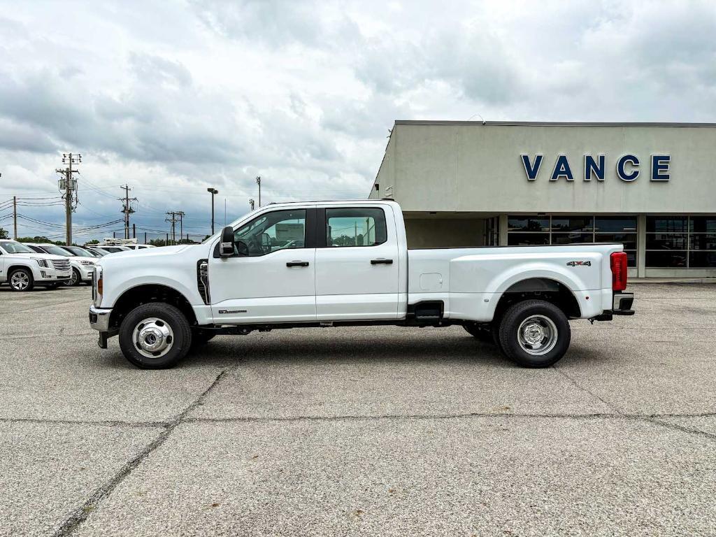 new 2025 Ford F-350 car, priced at $67,232