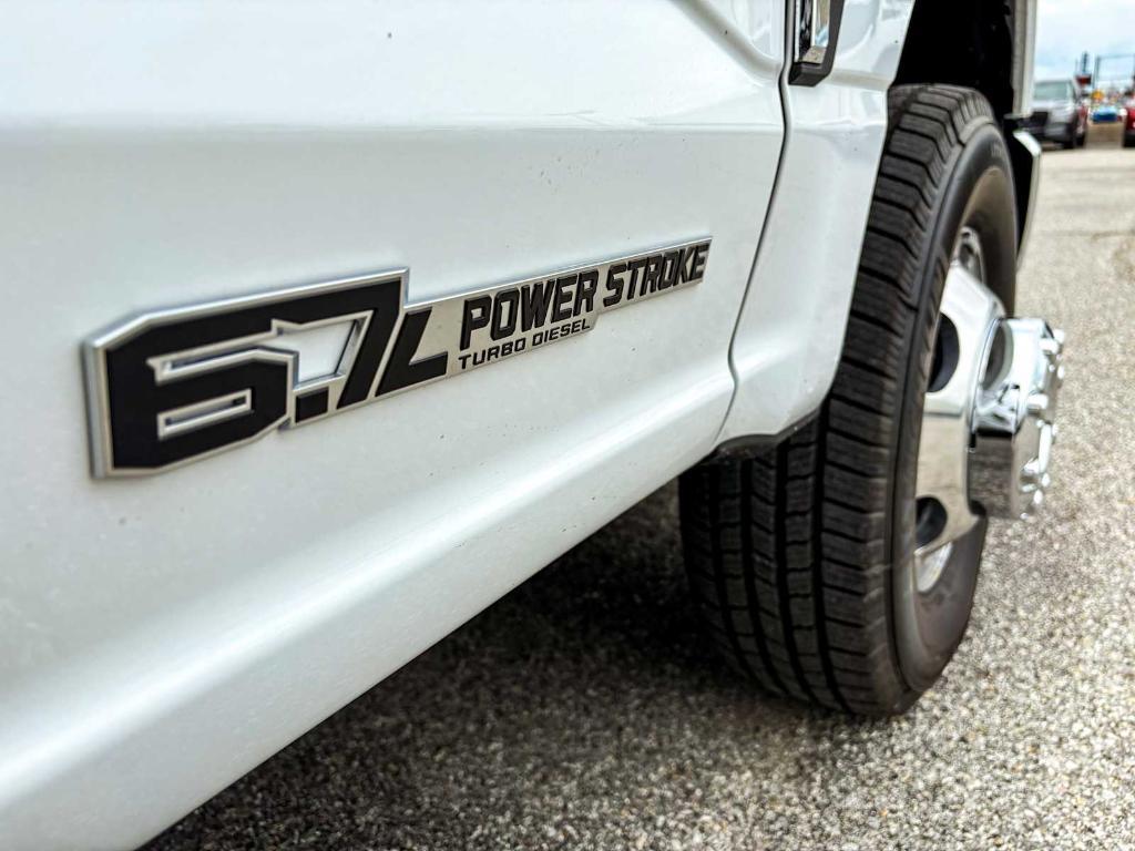 new 2025 Ford F-350 car, priced at $67,232