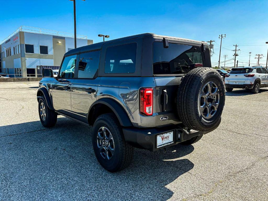new 2025 Ford Bronco car, priced at $45,138