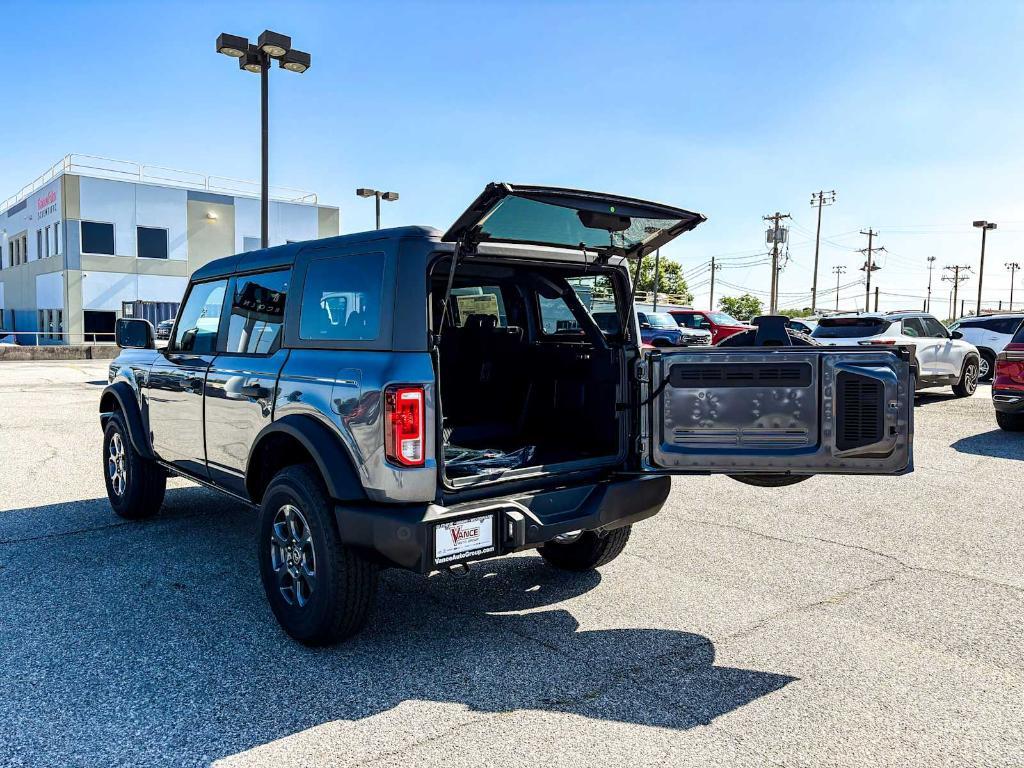 new 2025 Ford Bronco car, priced at $45,138