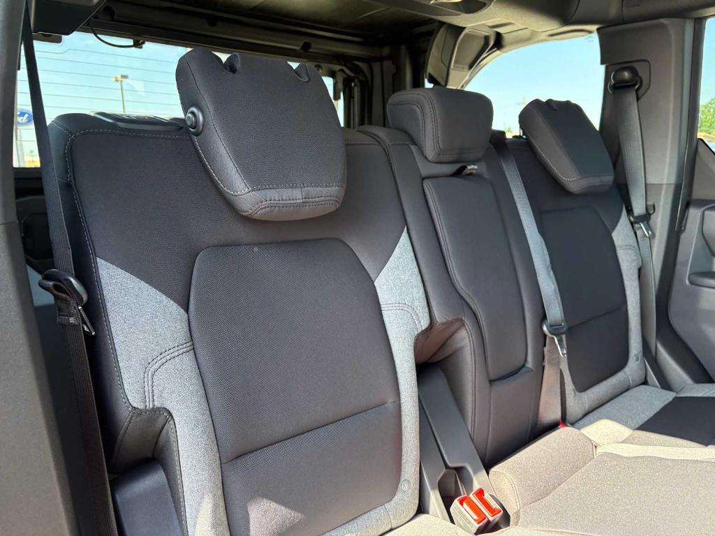 new 2025 Ford Bronco car, priced at $45,138
