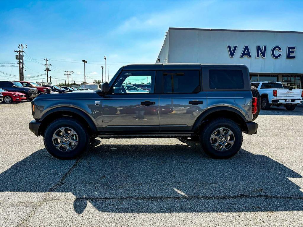 new 2025 Ford Bronco car, priced at $45,138