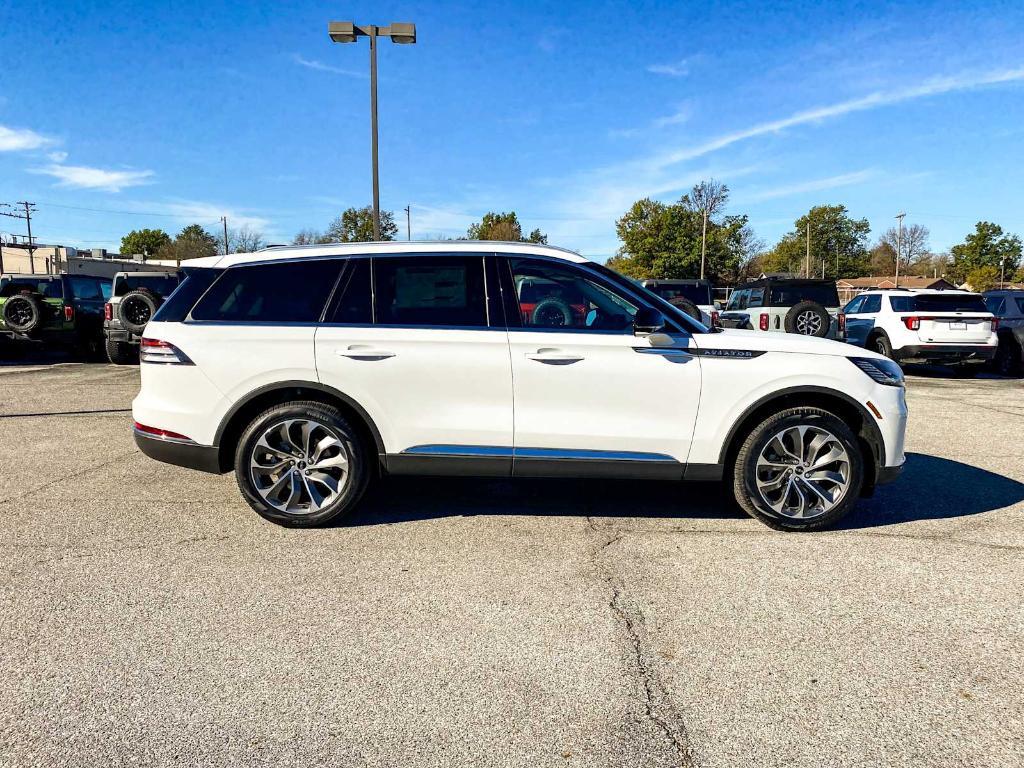 new 2025 Lincoln Aviator car, priced at $64,175
