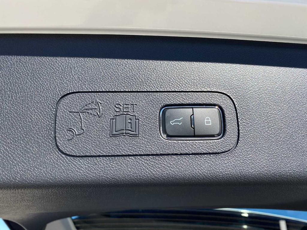 new 2025 Lincoln Aviator car, priced at $64,175