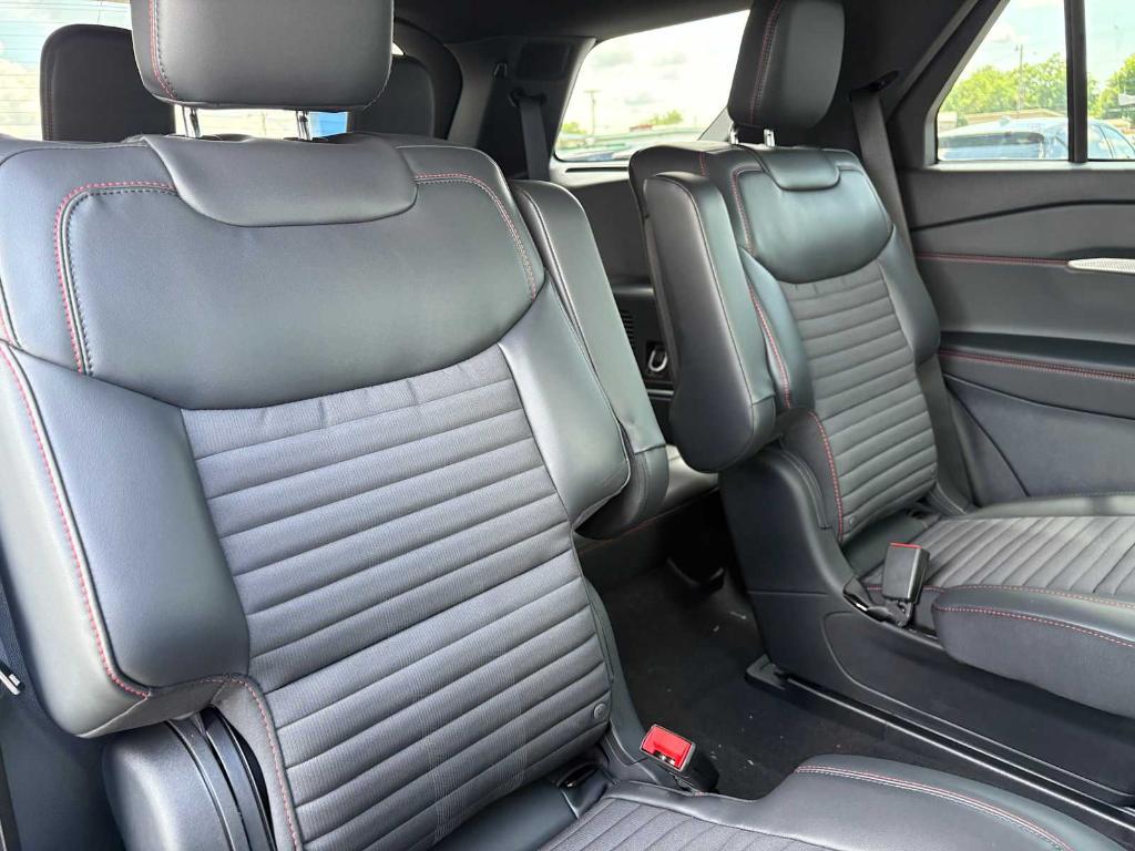 new 2025 Ford Explorer car, priced at $50,253