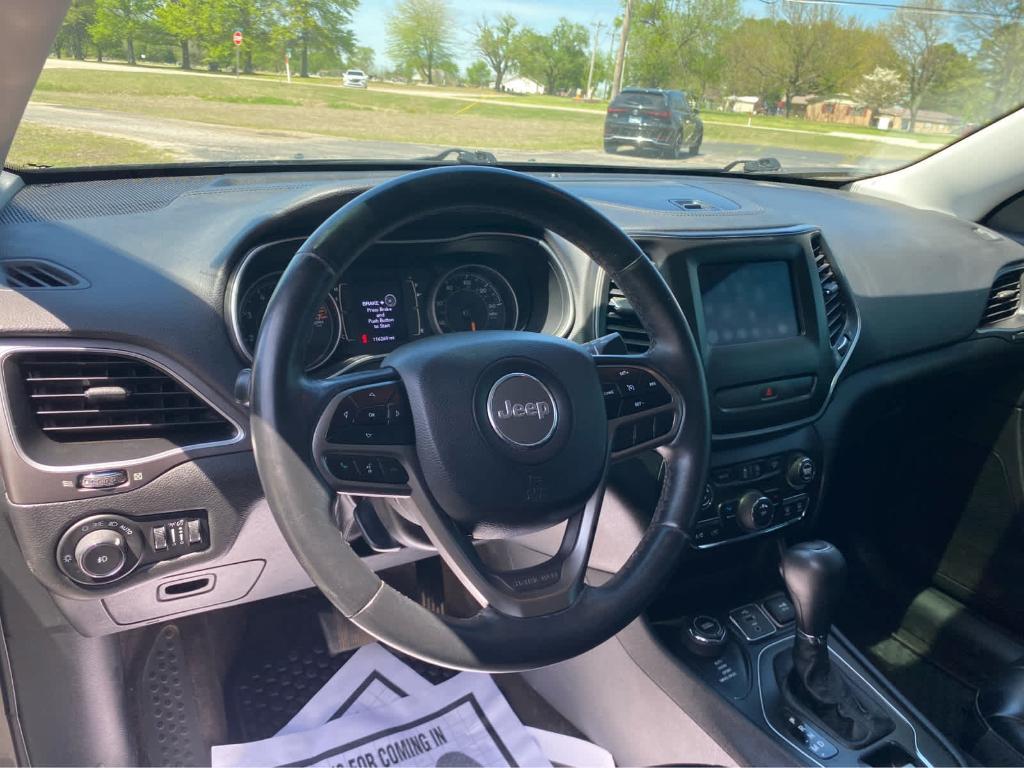 used 2019 Jeep Cherokee car, priced at $13,931