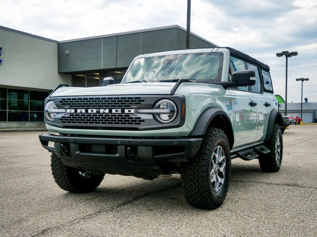 new 2024 Ford Bronco car, priced at $53,925