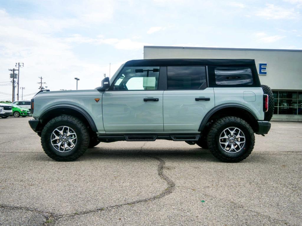 new 2024 Ford Bronco car, priced at $53,925