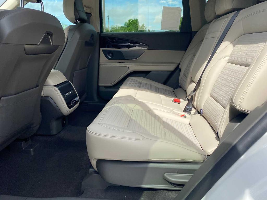 new 2025 Lincoln Nautilus car, priced at $58,708
