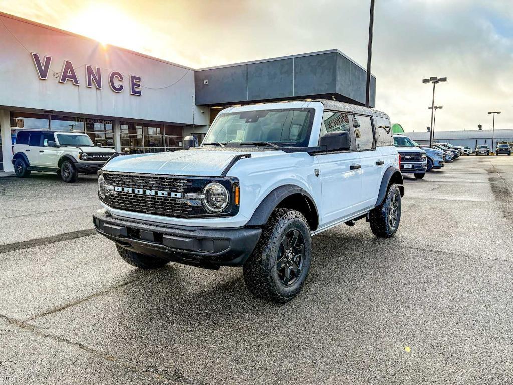 new 2025 Ford Bronco car, priced at $45,420