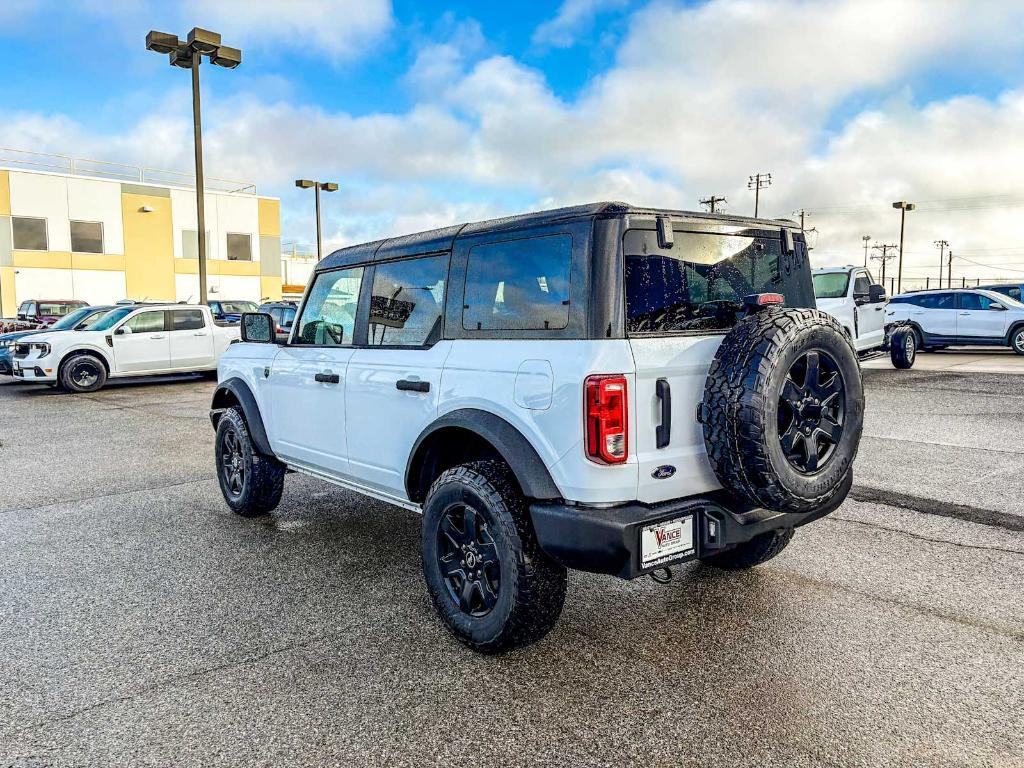 new 2025 Ford Bronco car, priced at $45,420