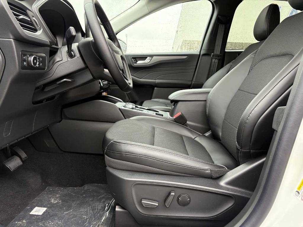 new 2025 Ford Escape car, priced at $36,890