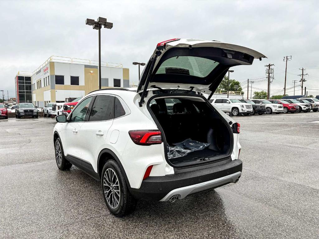 new 2025 Ford Escape car, priced at $36,890