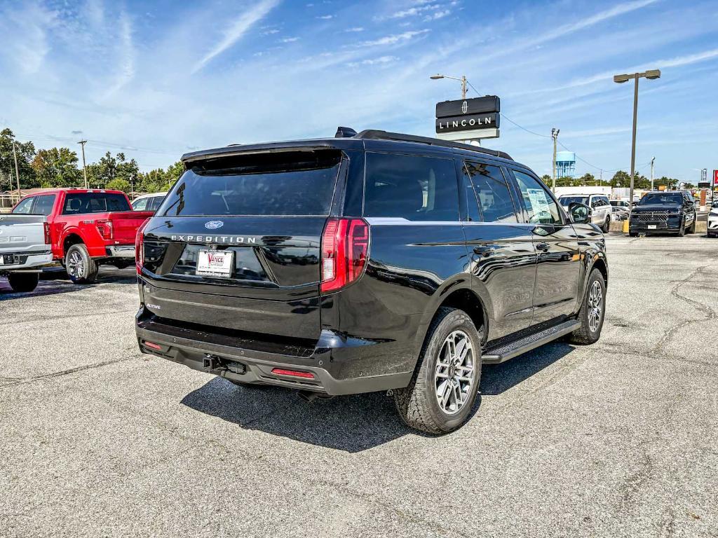 new 2025 Ford Expedition car, priced at $73,130