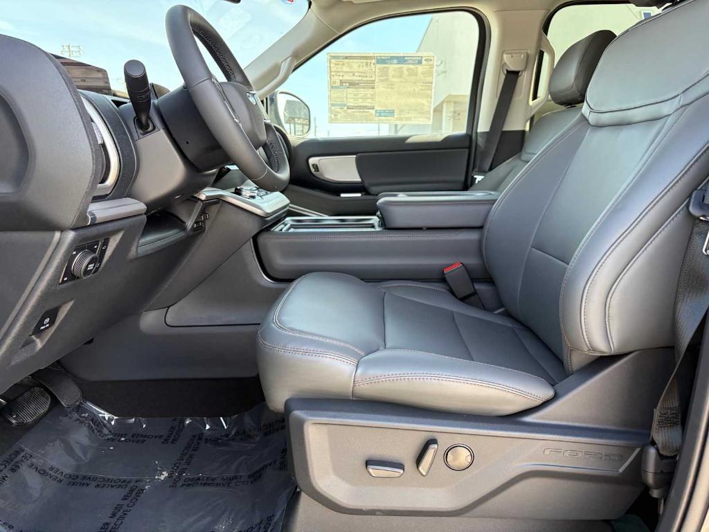new 2025 Ford Expedition car, priced at $73,130