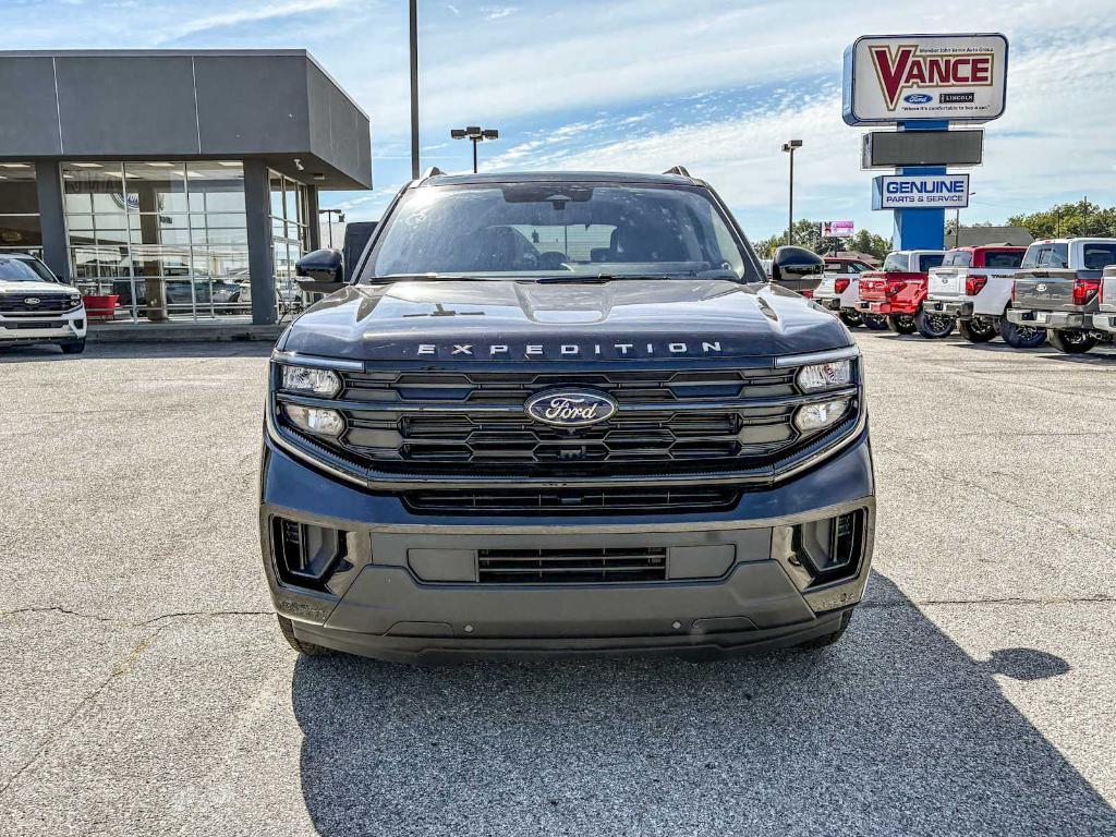 new 2025 Ford Expedition car, priced at $73,130