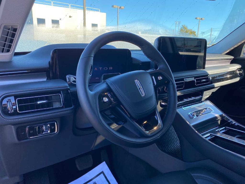 new 2025 Lincoln Aviator car, priced at $56,829