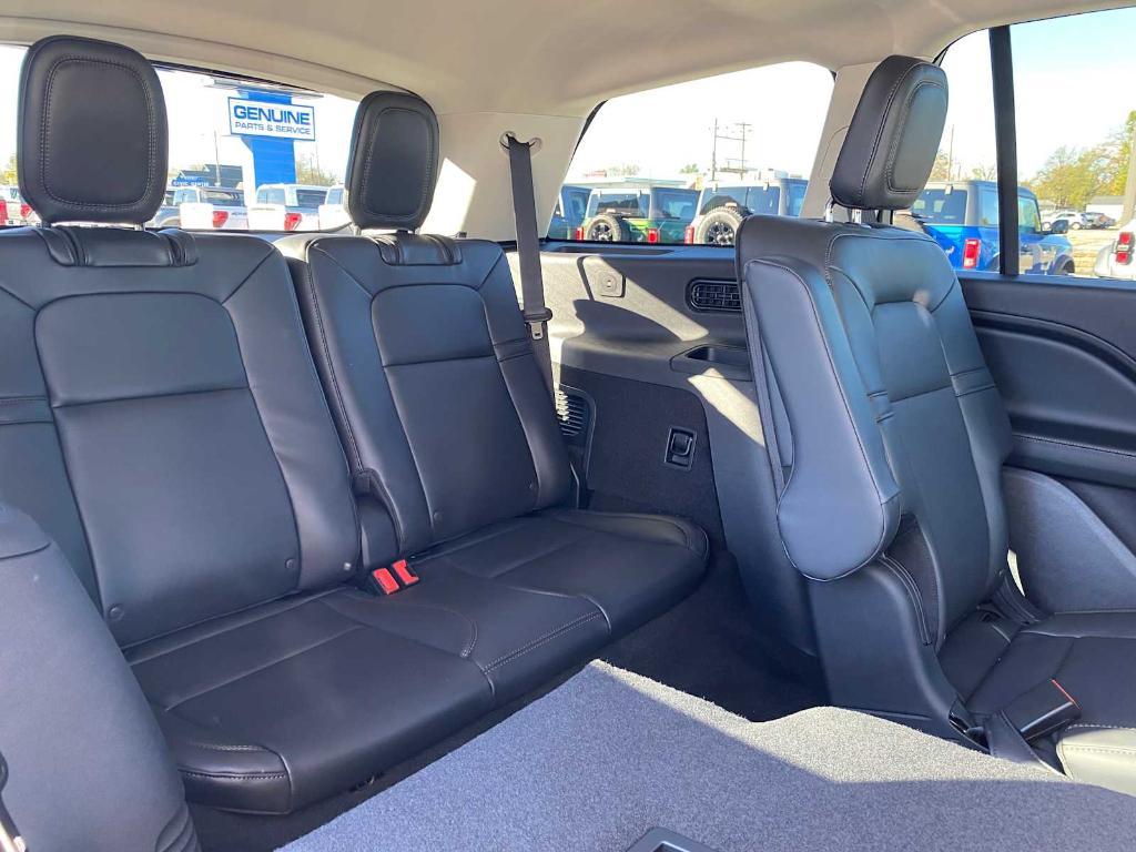 new 2025 Lincoln Aviator car, priced at $56,829