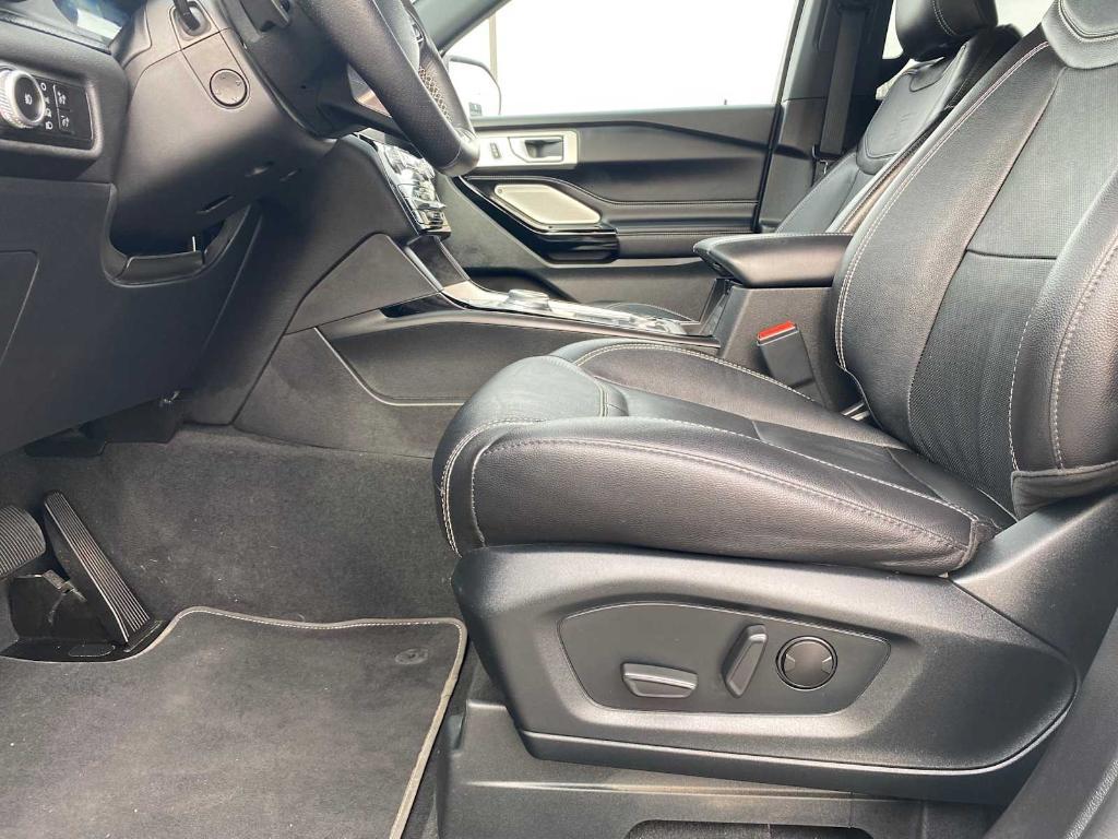 used 2023 Ford Explorer car, priced at $35,950