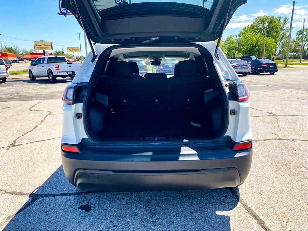 used 2021 Jeep Cherokee car, priced at $15,999
