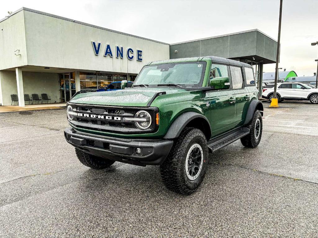 new 2025 Ford Bronco car, priced at $61,850