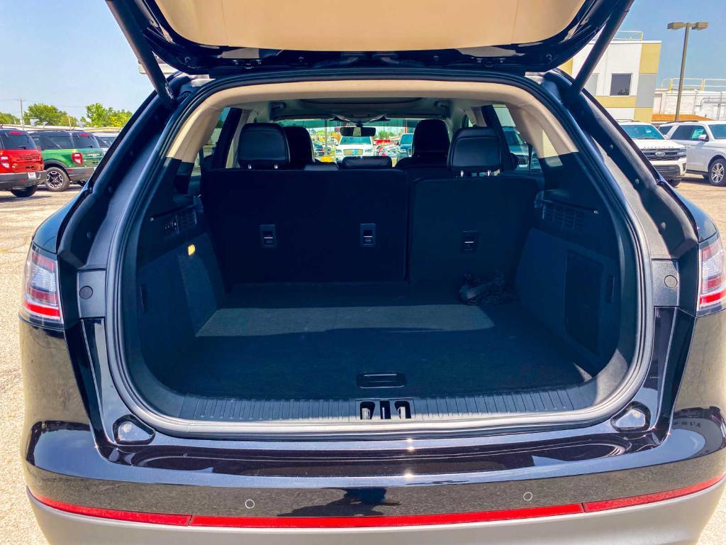 used 2022 Lincoln Nautilus car, priced at $34,793