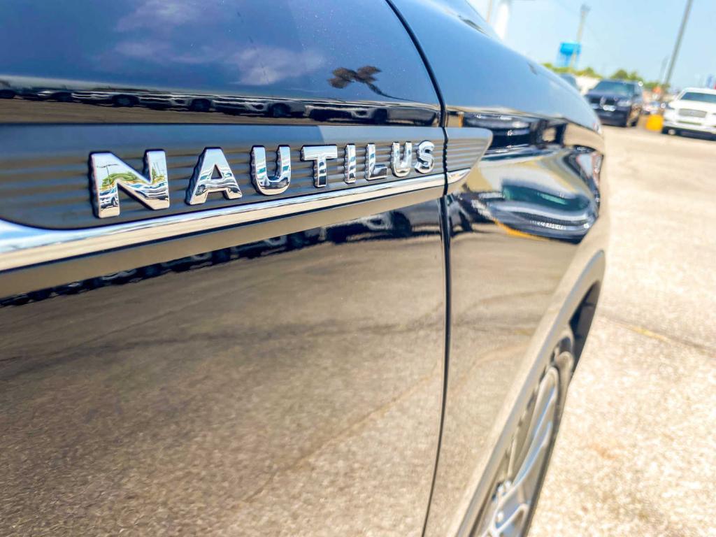 used 2022 Lincoln Nautilus car, priced at $34,793