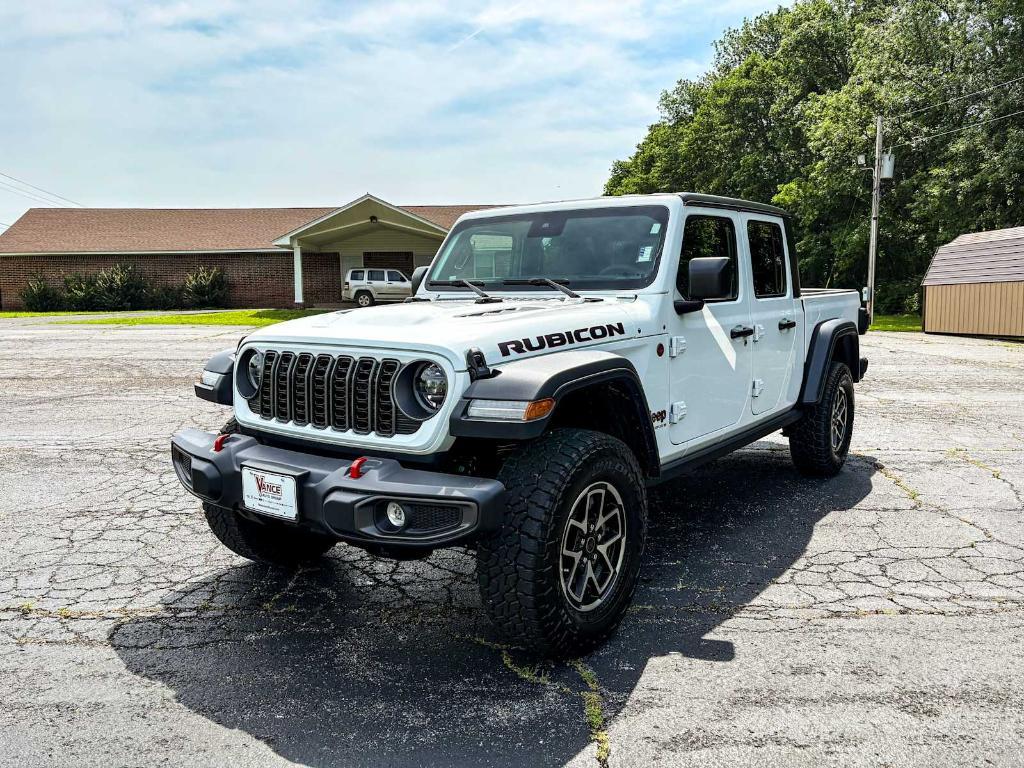 used 2025 Jeep Gladiator car, priced at $49,820