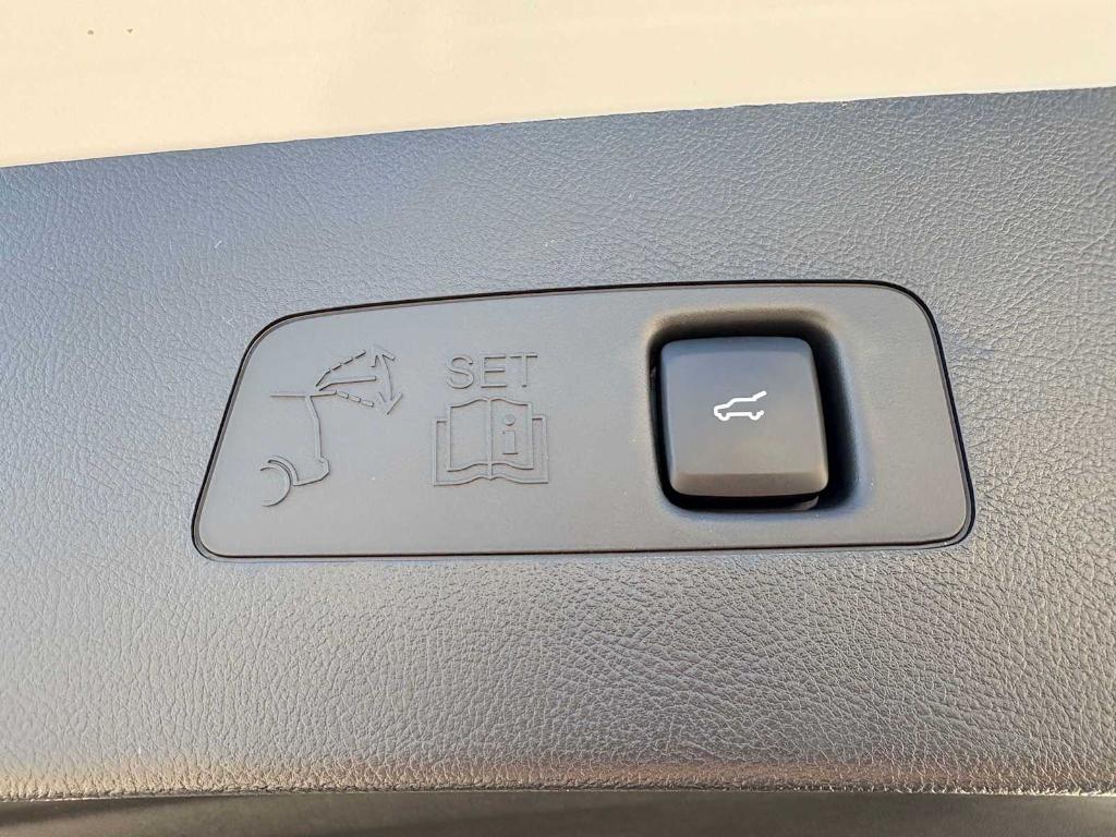 new 2025 Lincoln Corsair car, priced at $43,563