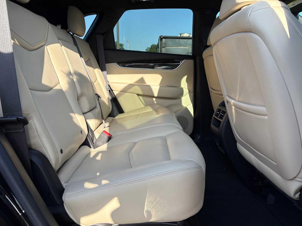 used 2017 Cadillac XT5 car, priced at $14,995