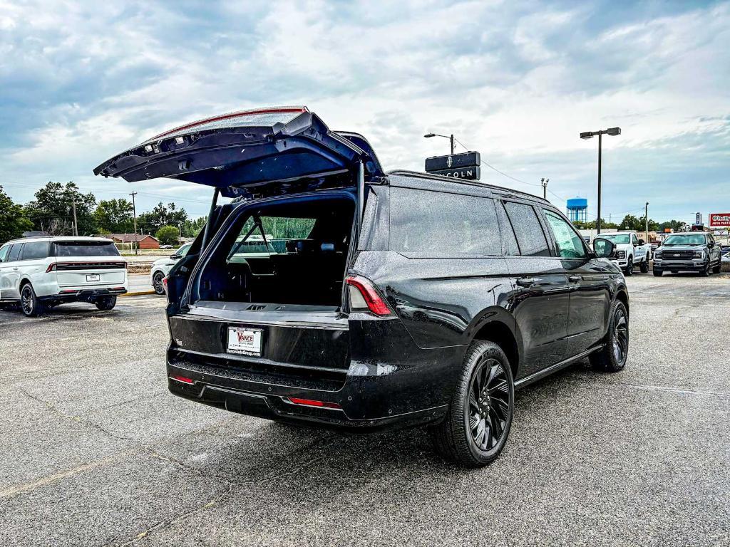 new 2025 Lincoln Navigator L car, priced at $105,225