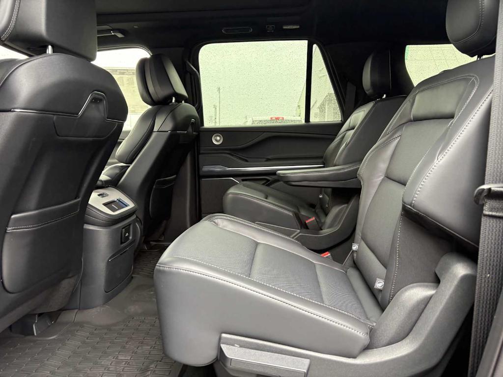 new 2025 Lincoln Navigator L car, priced at $105,225