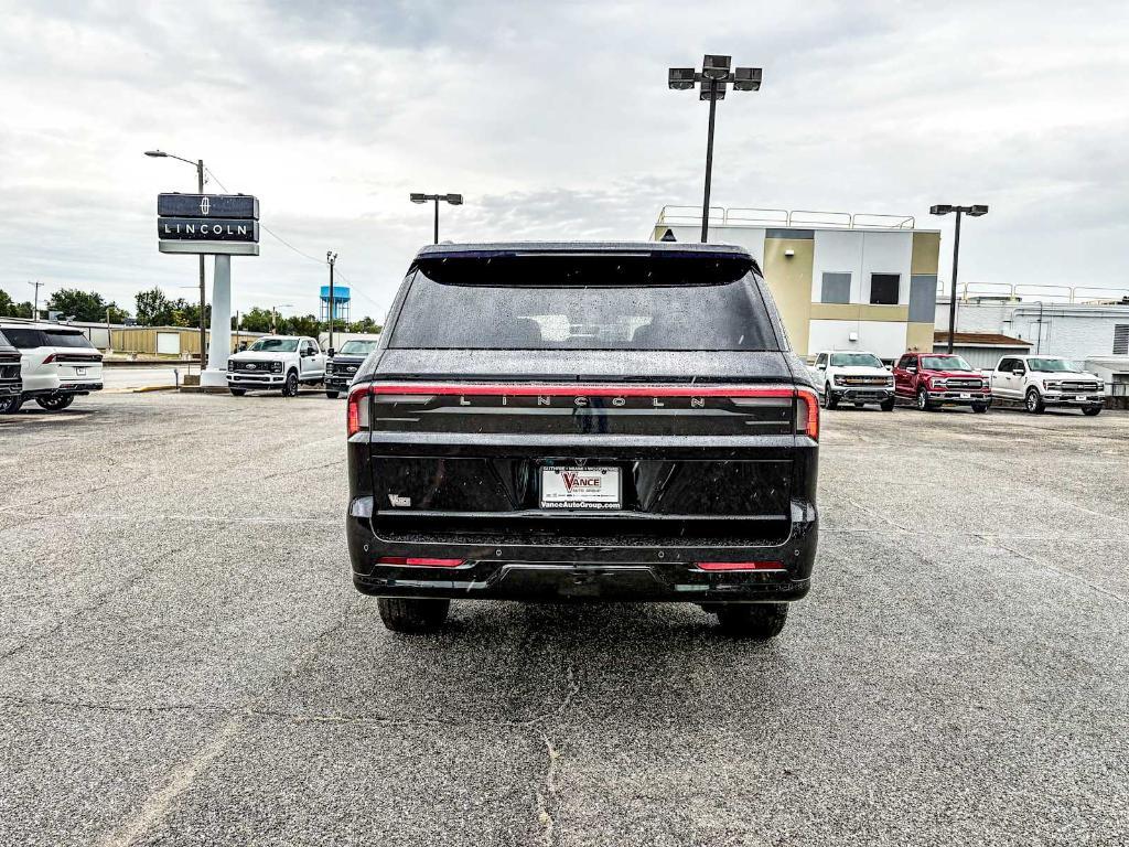 new 2025 Lincoln Navigator L car, priced at $105,225