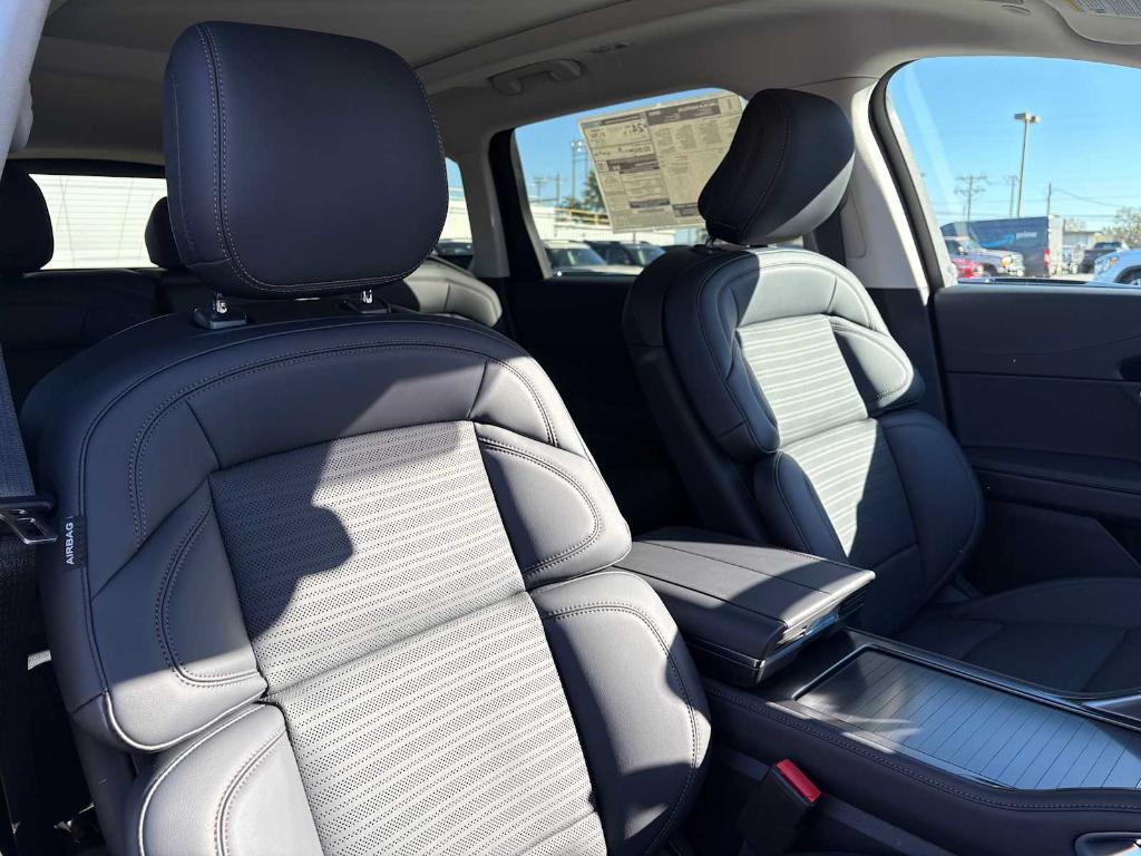 new 2026 Lincoln Nautilus car, priced at $69,995