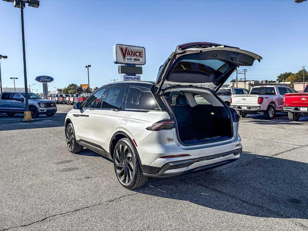 new 2026 Lincoln Nautilus car, priced at $69,995