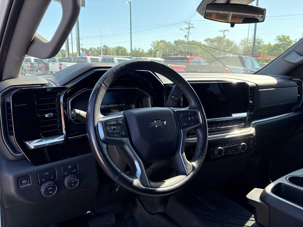 used 2022 Chevrolet Silverado 1500 car, priced at $41,723